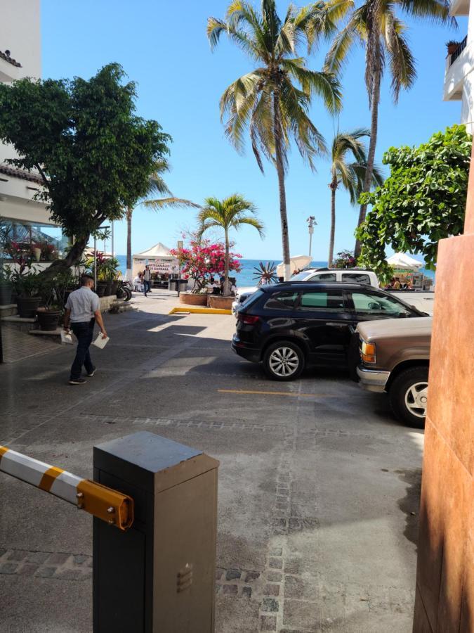 Malecon Uno Pv Libertad 111 Centro 48300 Puerto Vallarta Jal Luaran gambar